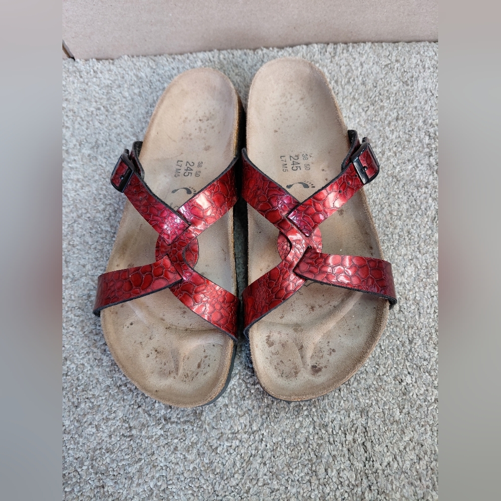 Birkis By Birkenstock Women Size 38/7 Us Narrow Stylish RedSandals - Picture 3 of 11